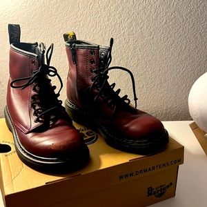 Dr.Martens Cherry Red